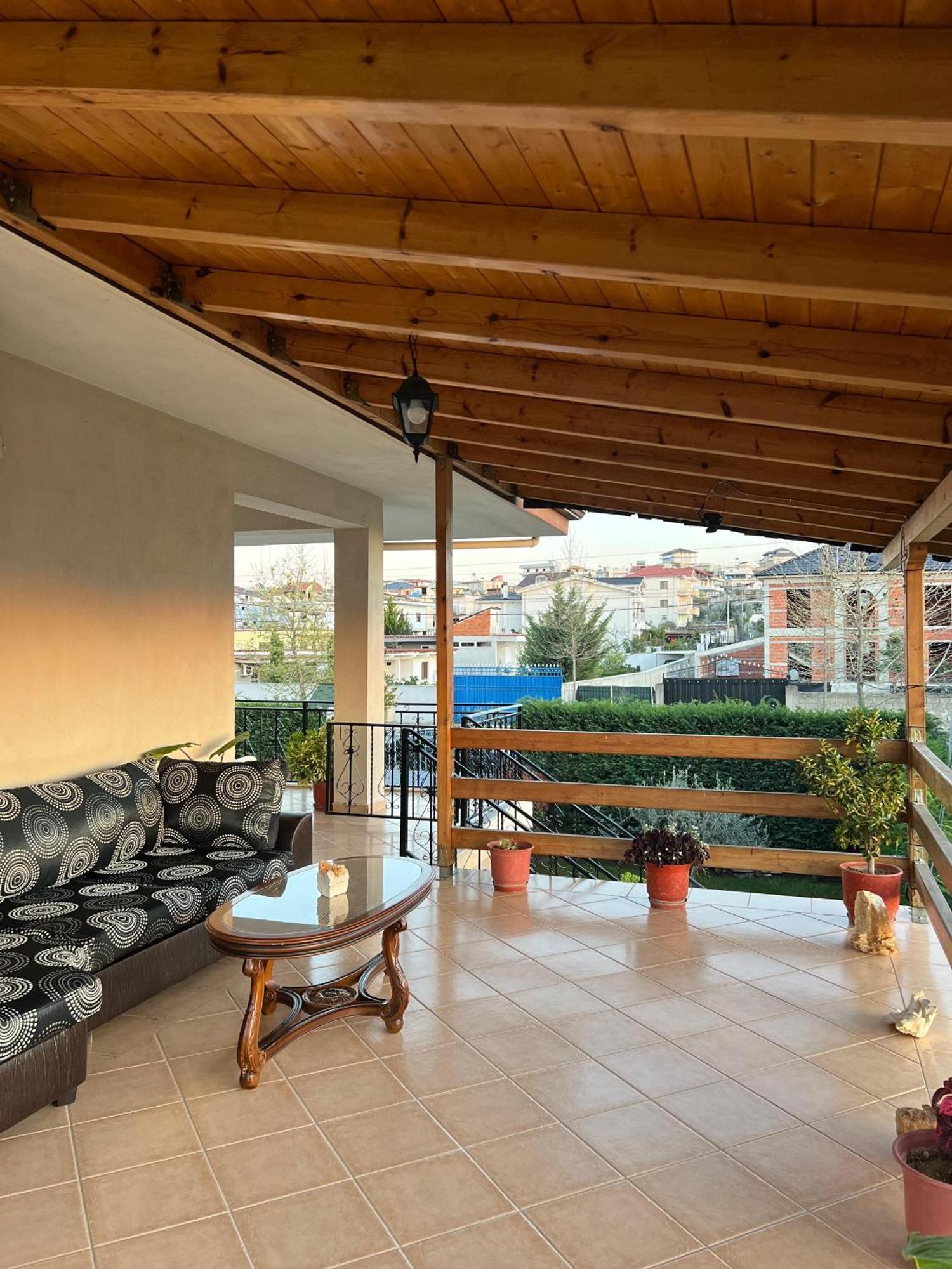 Villa Cerpja Kamez Exterior foto